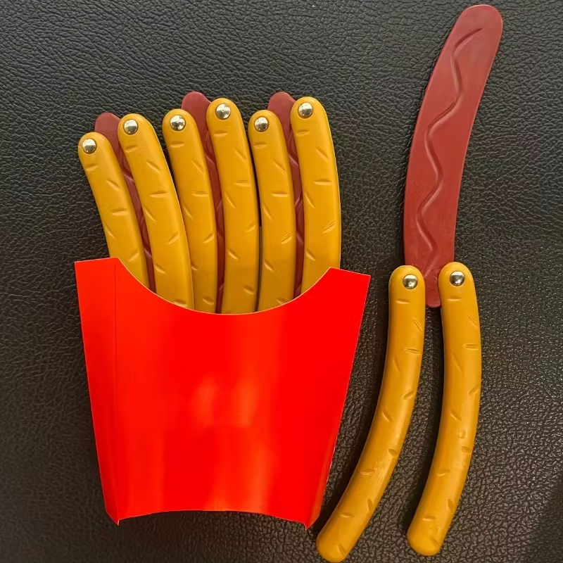 Funny Waving Hot Dog Toy Knife | Multicolor Plastic Novelty Gadget with Realistic Design, Durable and Safe for Halloween Party, Gifts and Interactive Games, Party Accessories, Funny Design, Safe Material